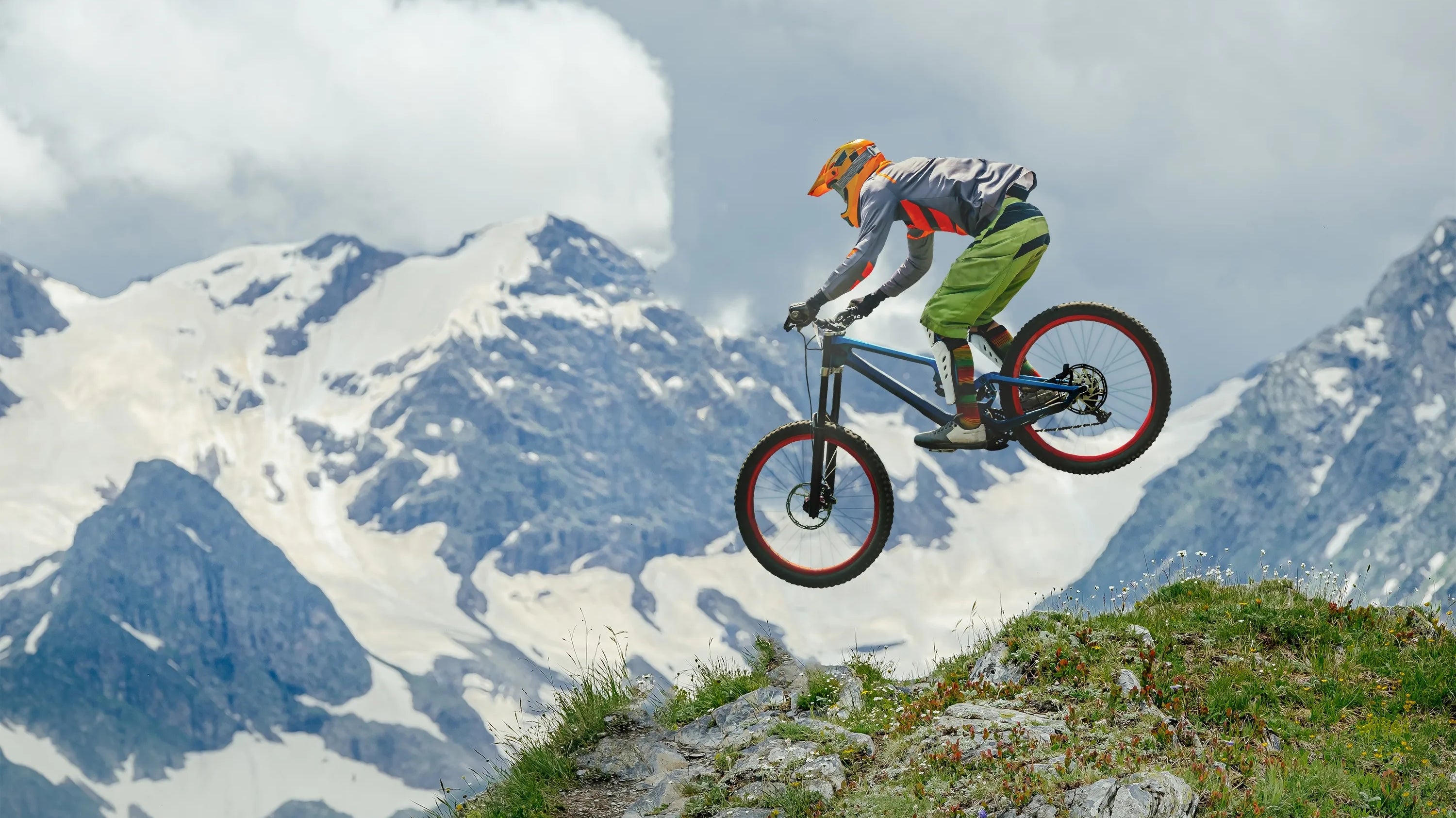 RockShox vs Fox Rear Shocks: Which Brand Is Right for Your MTB in Canada?