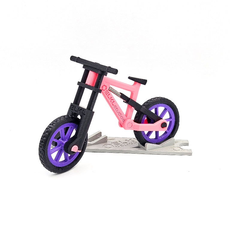 Elkl Studios n+2 Downhill Fingerbike