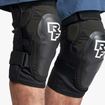 Race Face Roam Knee Pads