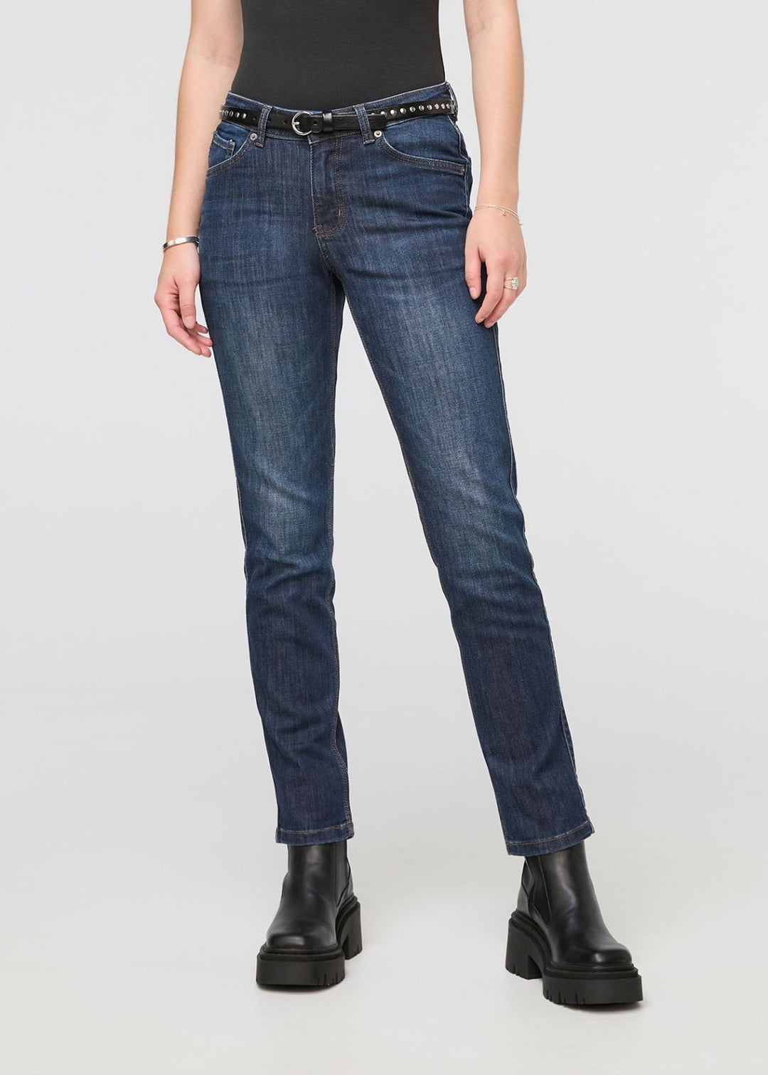 DUER Performance Denim Girlfriend Jean