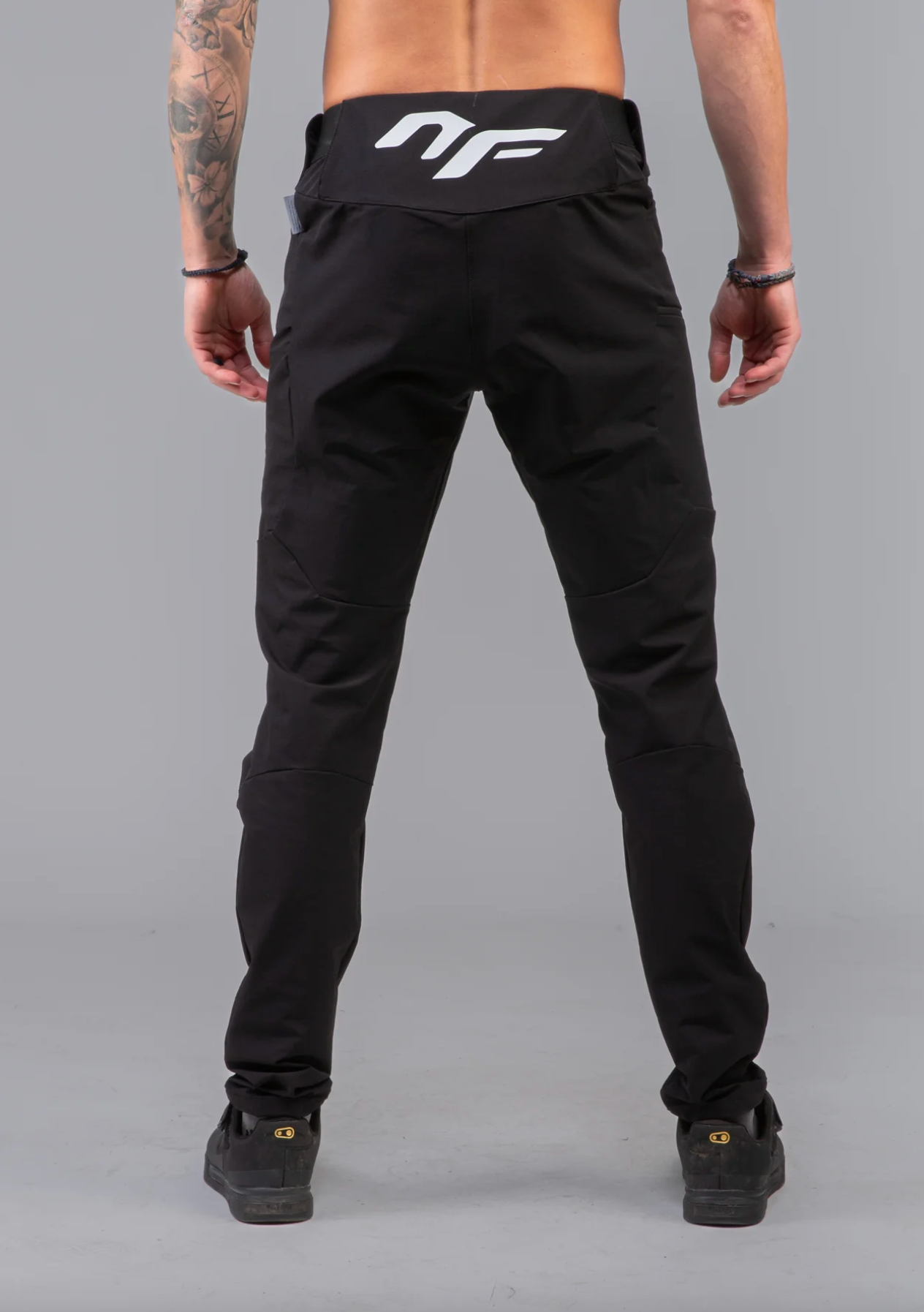 NF DP4 - 1/2 Pants - Black / Grey